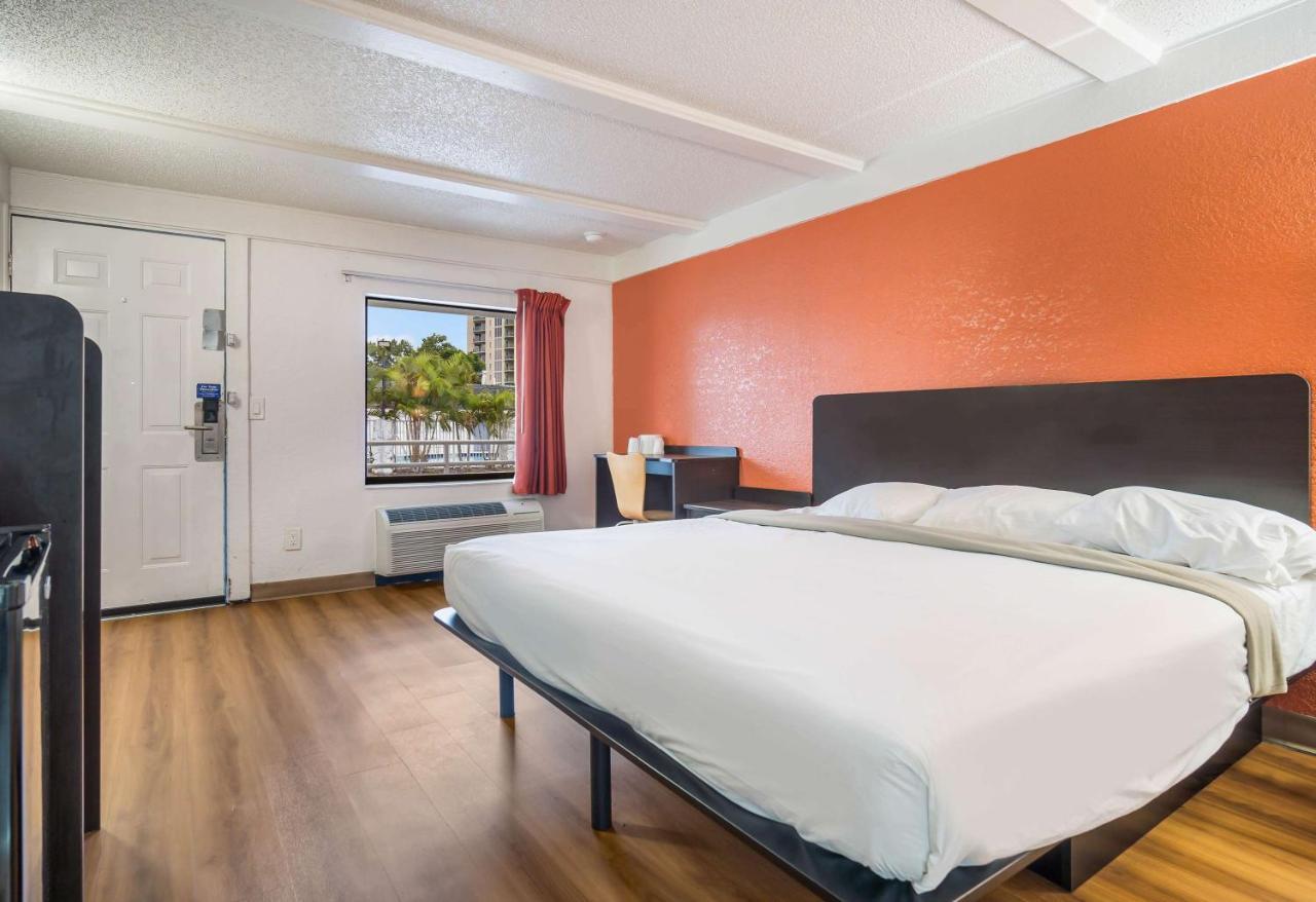 6-fort Myers, Fl Hotel 2*