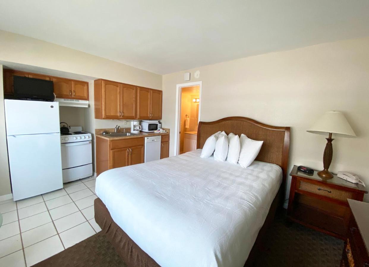 Nautical Watch Aparthotel Belleair Beach