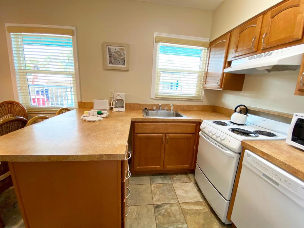 Nautical Watch Aparthotel Belleair Beach