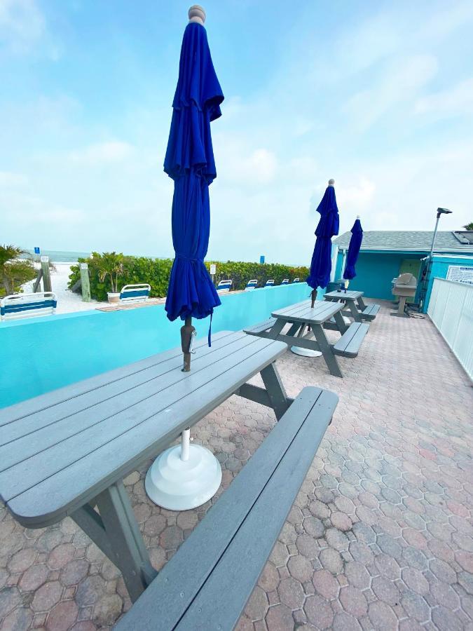 Nautical Watch 3* Belleair Beach