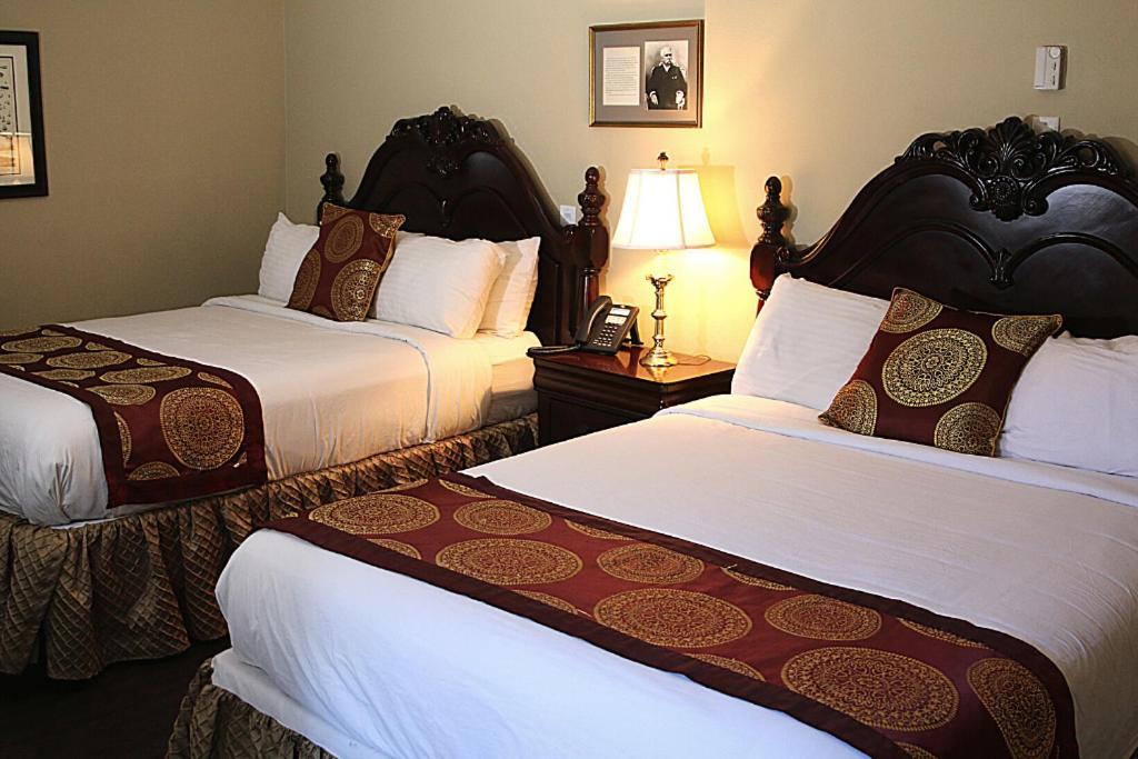 New World Downtown 3* Pensacola