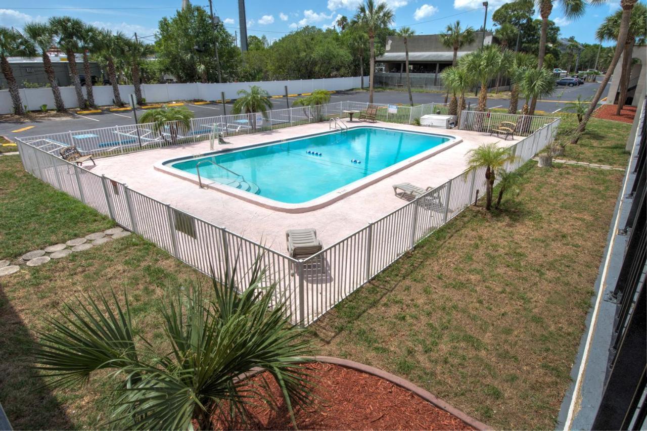 Hotel Bayside - Clearwater 2*