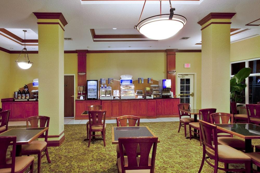 Hotel Express North / I-275 By Ihg