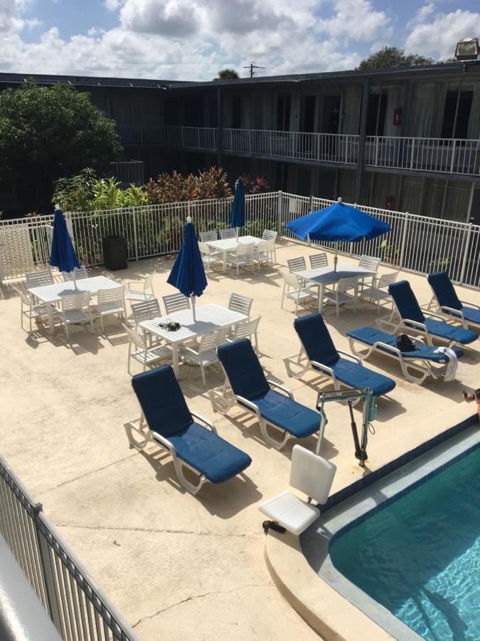 Days By Wyndham Hotel Stuart