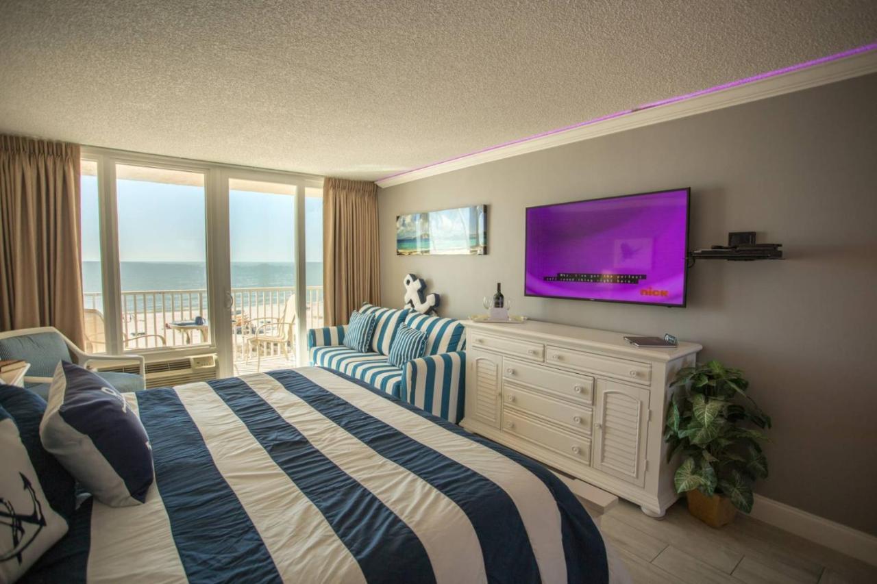 413 - Island * St. Pete Beach