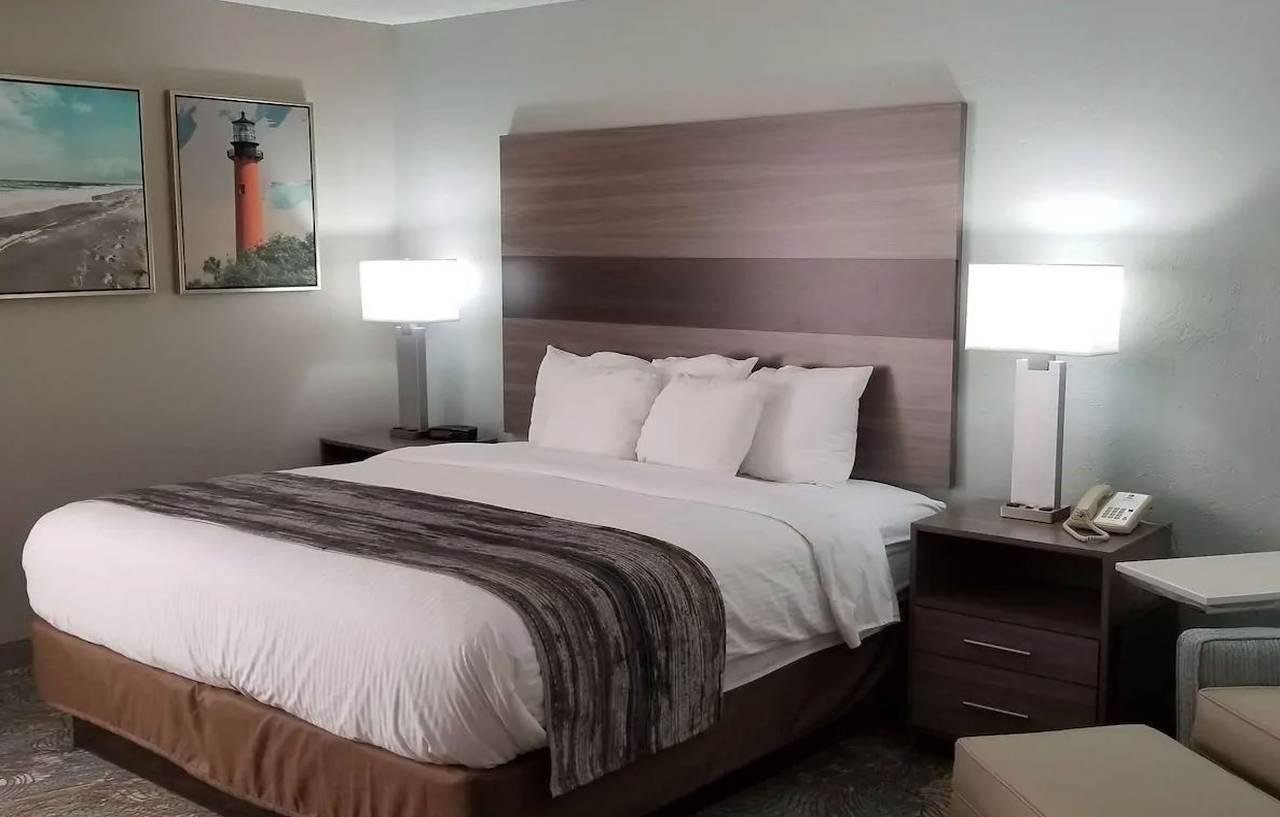 Hotel Western Intracoastal Jupiter