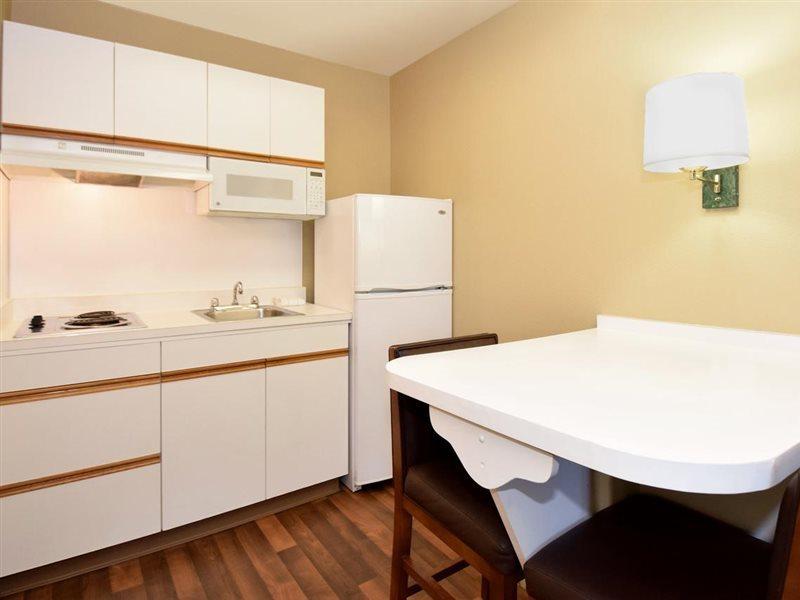 Extended America Select - - North Airport Hotel