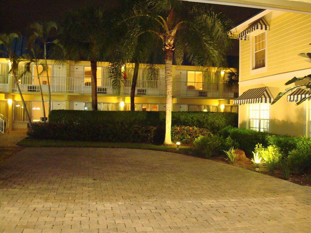 Garden Naples