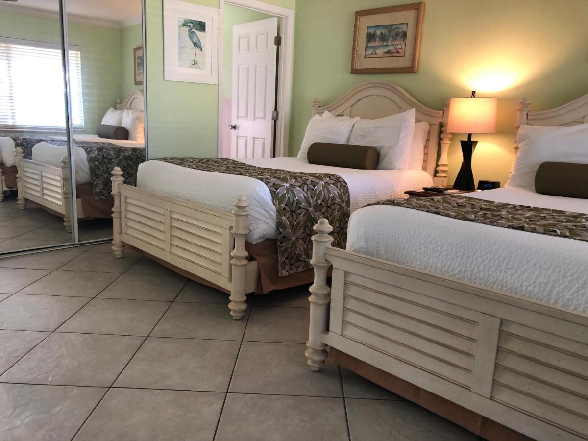Tropical - Sarasota Resort