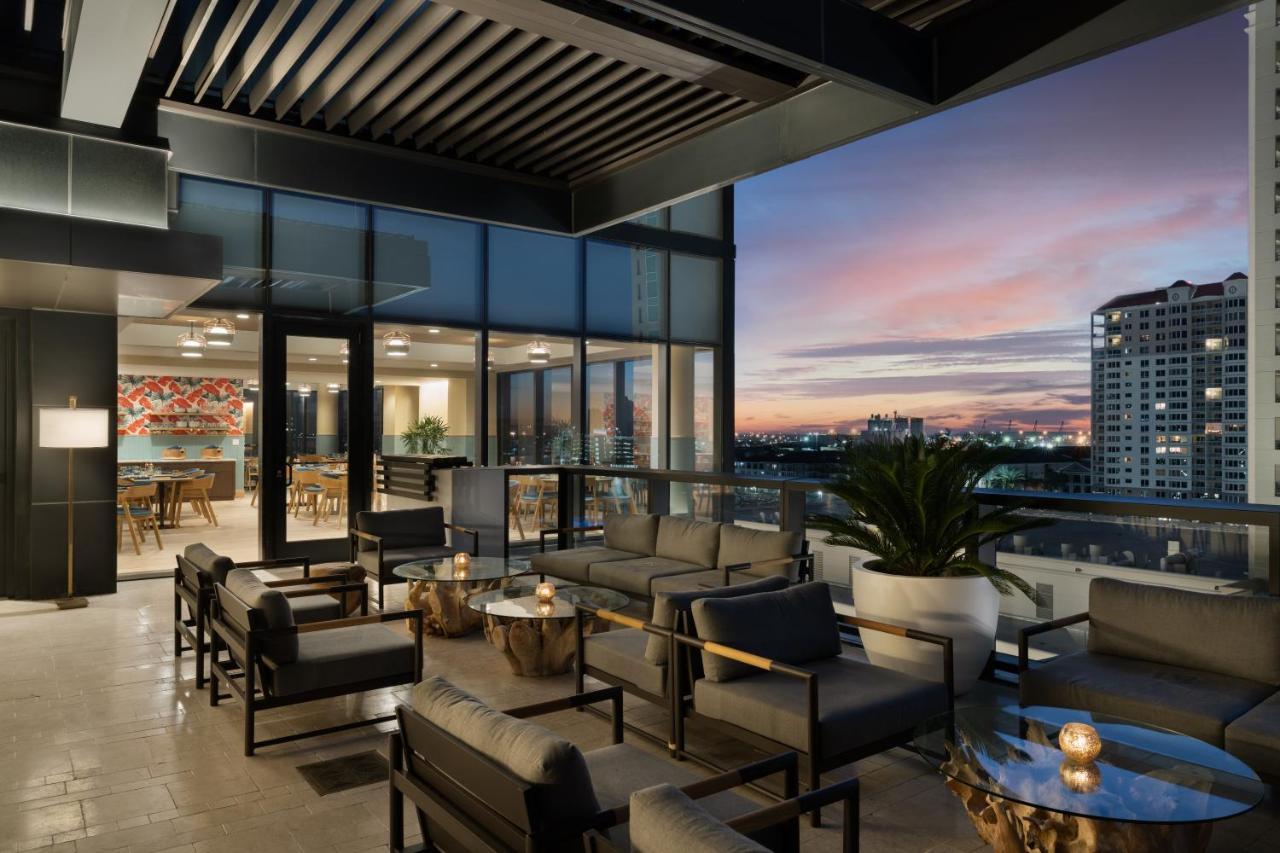 Jw Marriott Water Street 4*