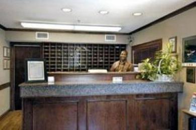 Hotel Suburban Airport 2*