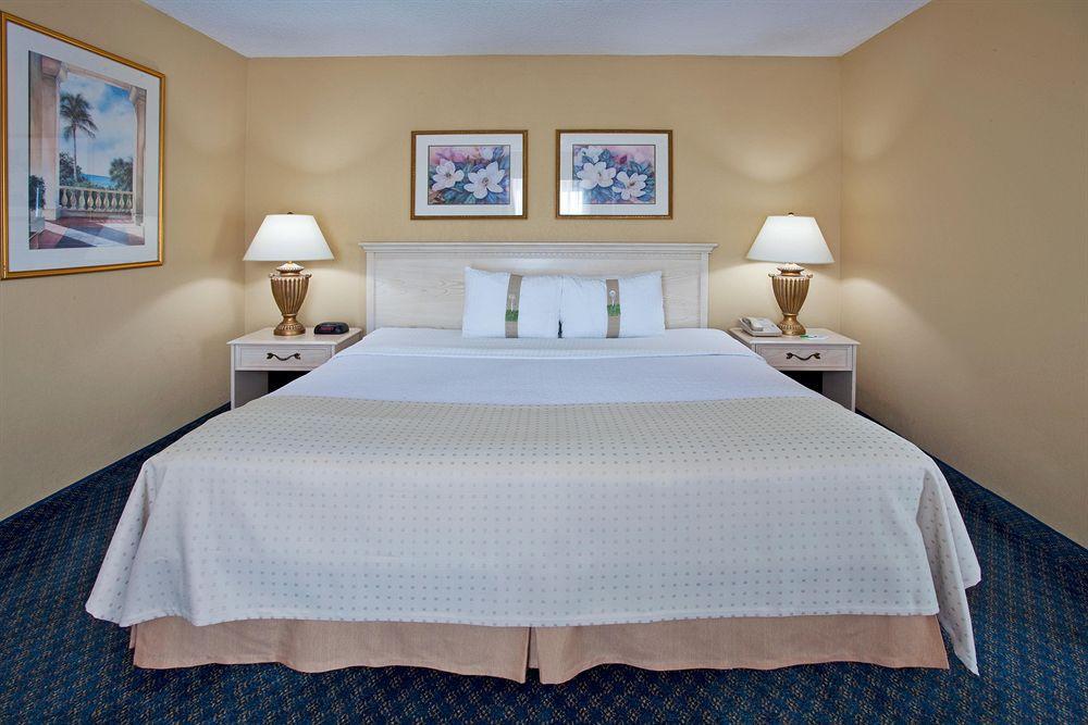 Miami-doral Area By Ihg Hotel 4*