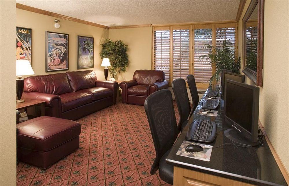 Hotel Doubletree By Hilton Myers At Bell Tower Shops