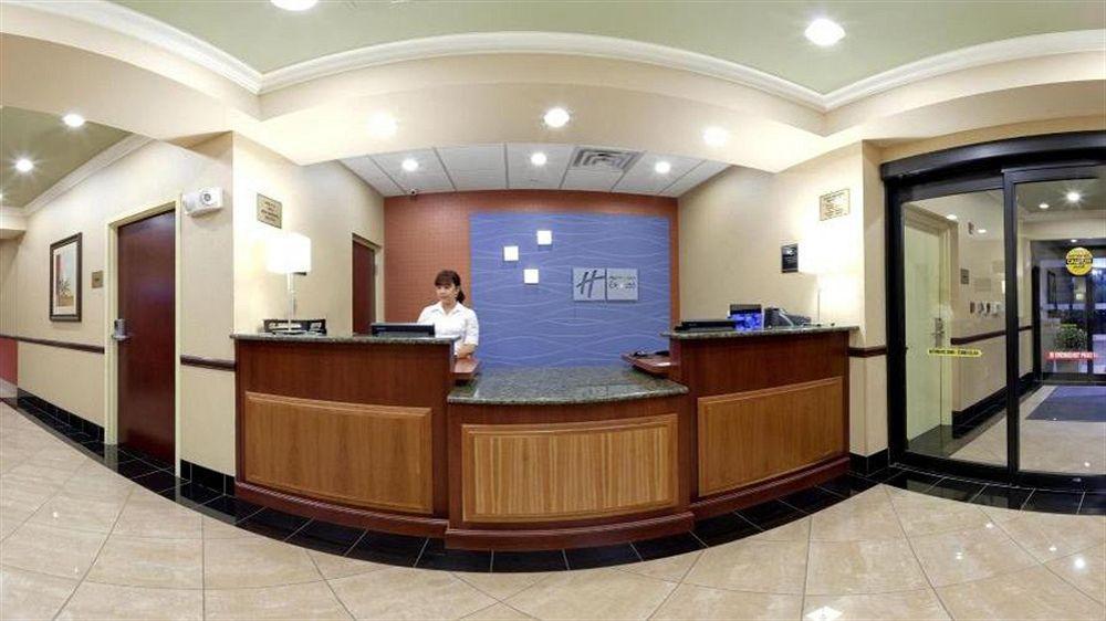 Express Stuart By Ihg Hotel Palm City