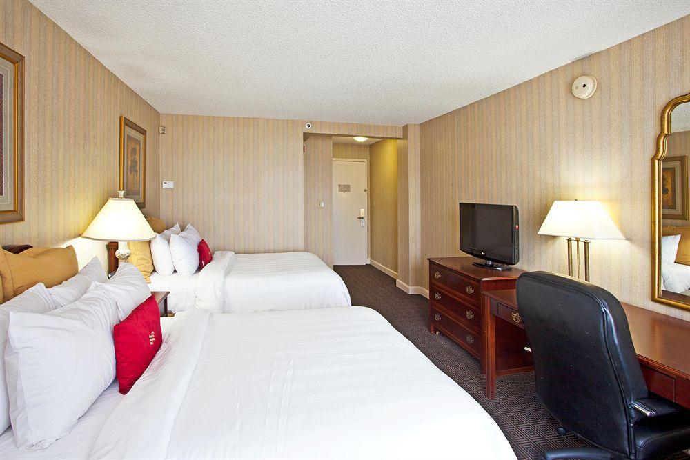 Doubletree By Hilton Riverfront, Fl 4*