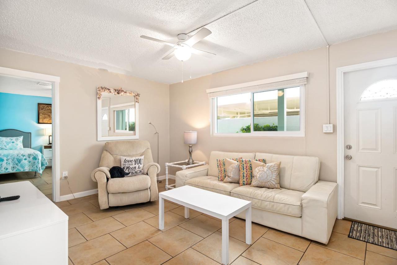 Apartment Island House *
