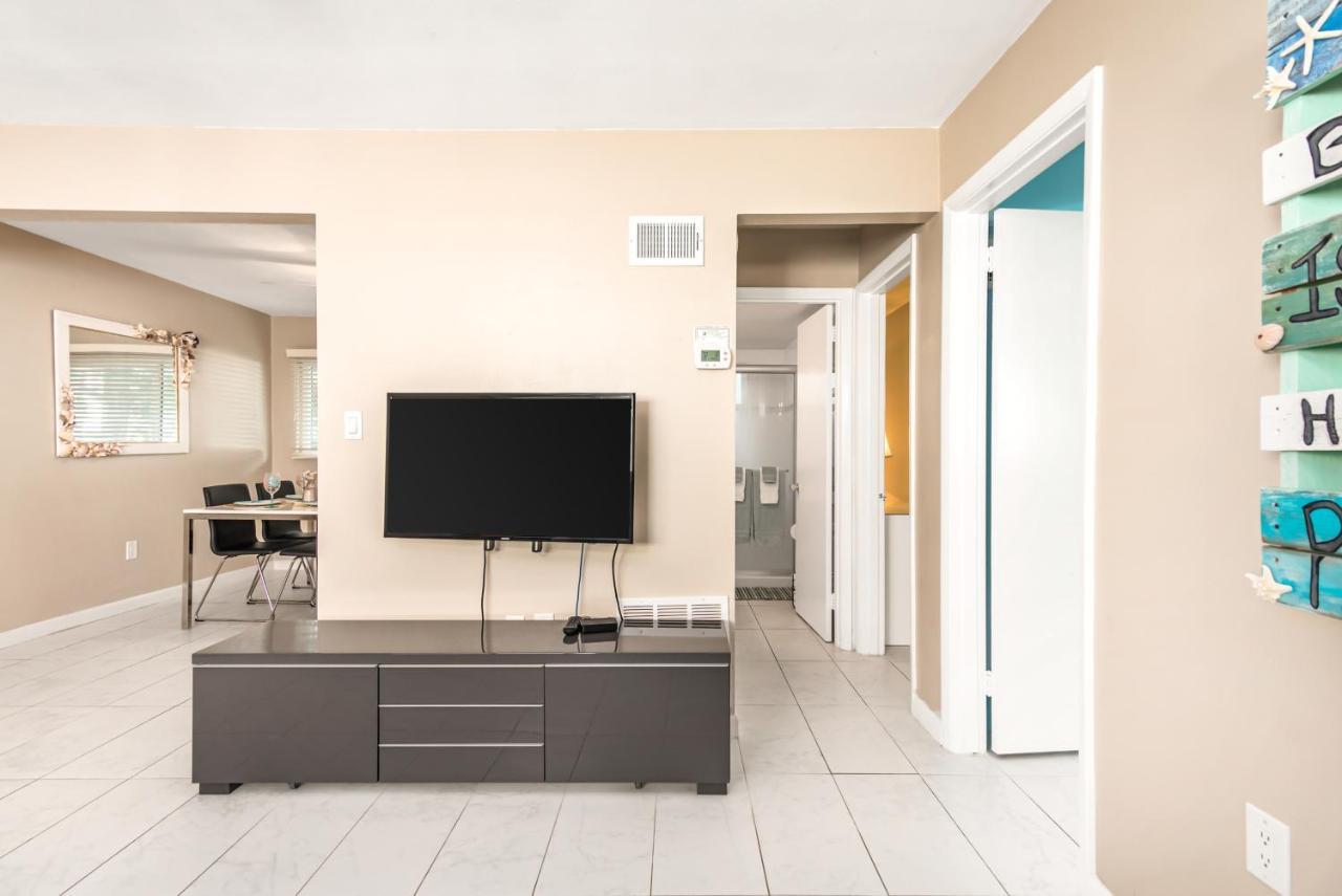 Island House Apartment