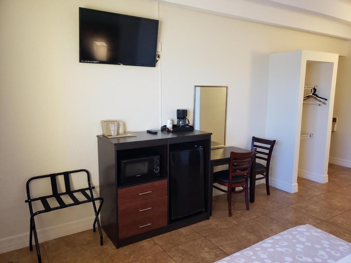 Oceanfront And - Ormond Motel 2*