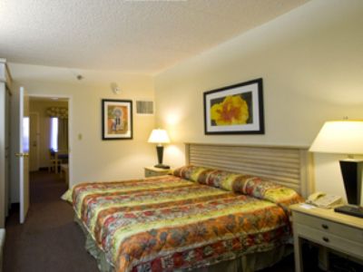 Baymont By Wyndham Near Busch Gardens Hotel