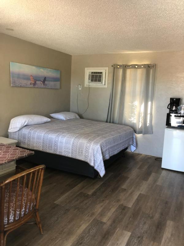 Pennwood Motor Motel Sebastian
