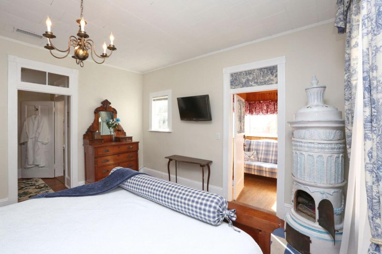Historic Sevilla House (adults Only) Inn