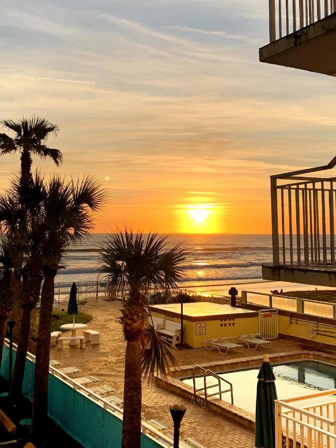 Sea Shells Club Daytona Beach