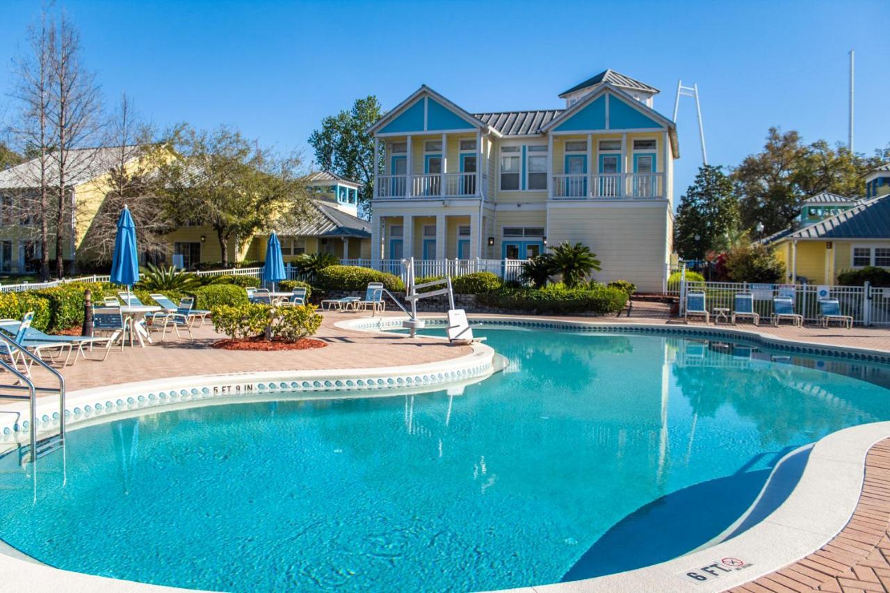Resort Barefoot'n Kissimmee