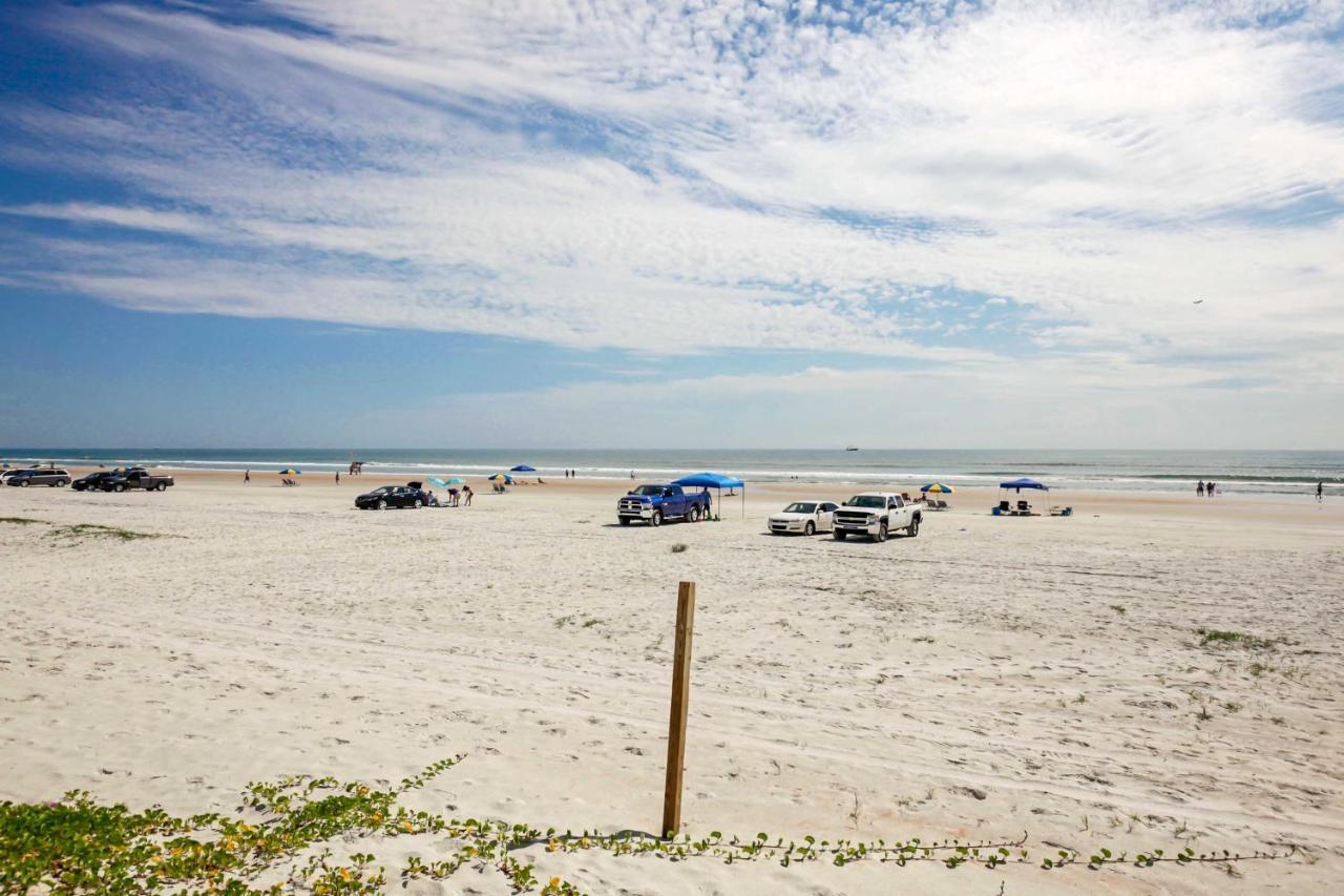 Apartment Daytona With Oceanfront Balcony And Pool! Daytona Beach