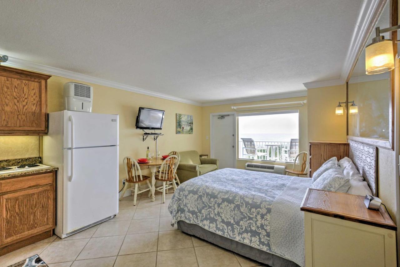 Daytona With Oceanfront Balcony And Pool! Apartment