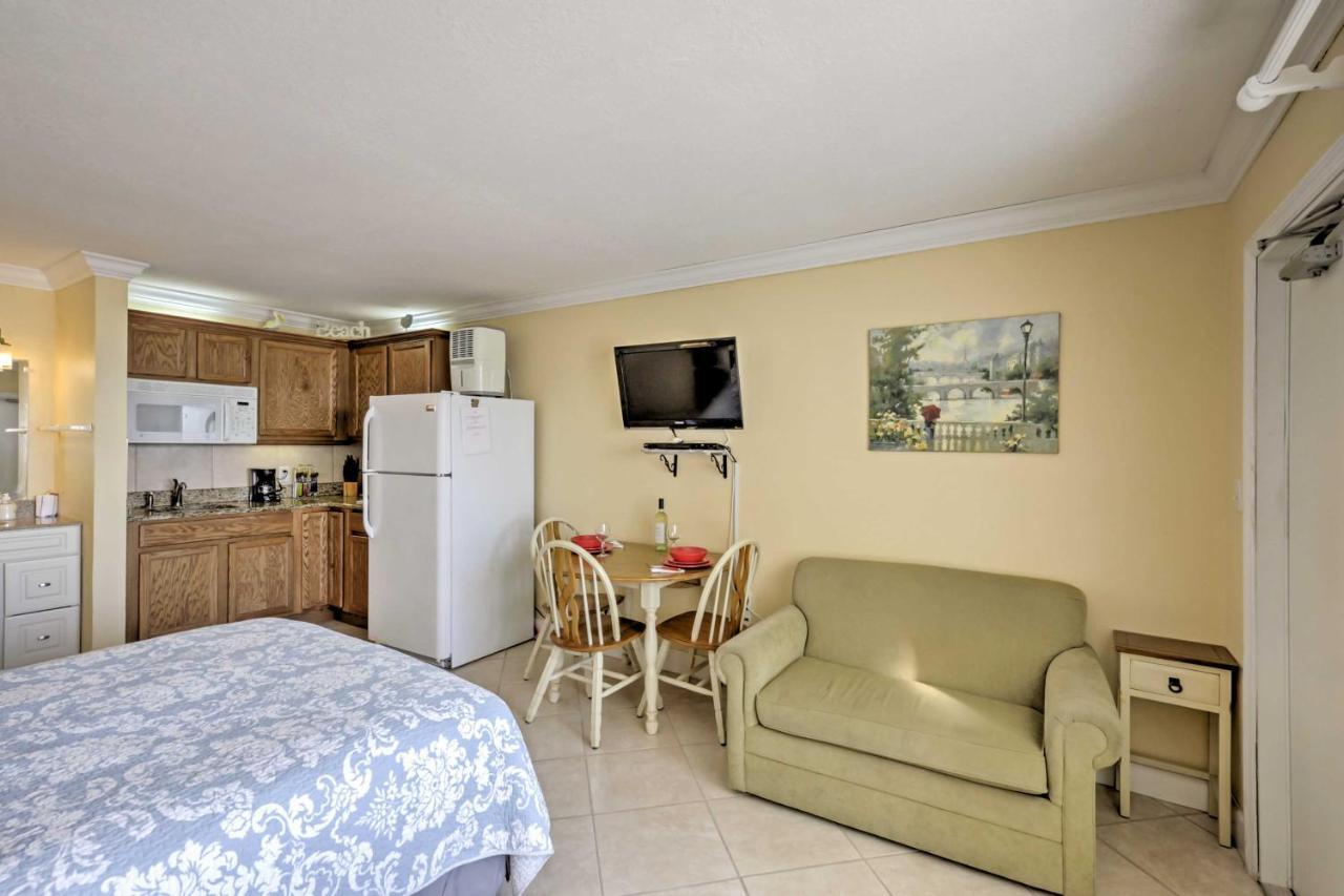 Apartment Daytona With Oceanfront Balcony And Pool! Daytona Beach