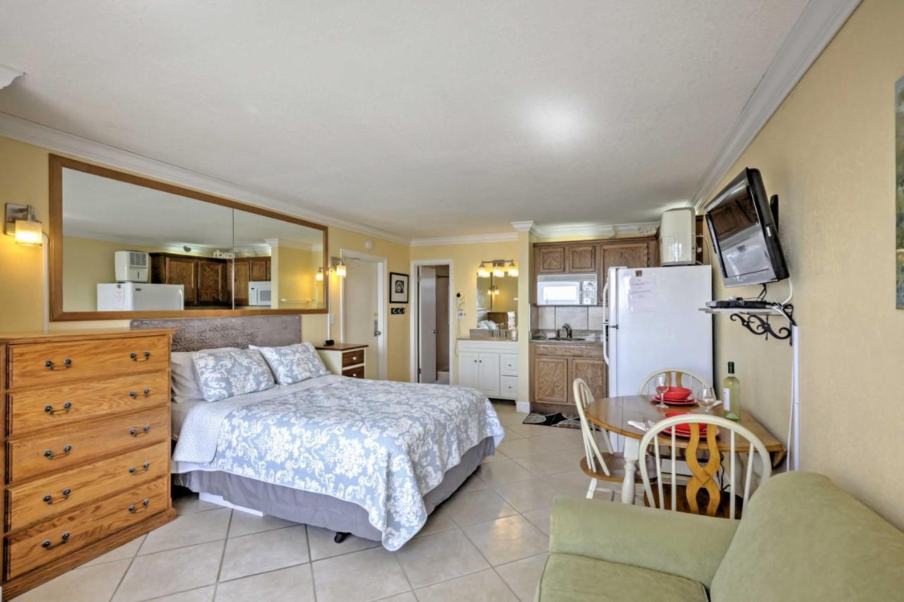 Daytona With Oceanfront Balcony And Pool!