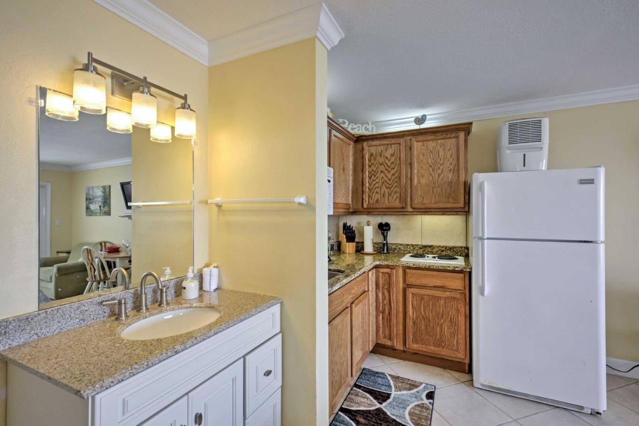Daytona With Oceanfront Balcony And Pool! Apartment