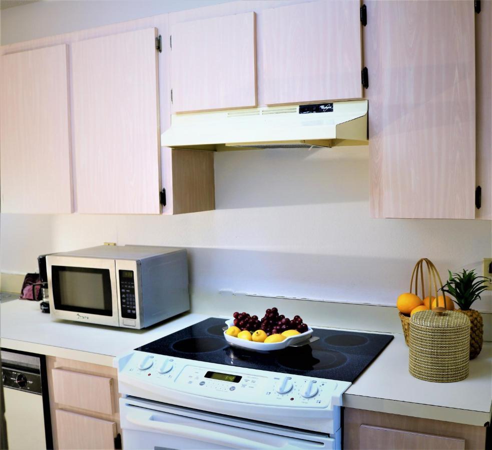 Howard Johnson By Wyndham Front Park Motel 2*