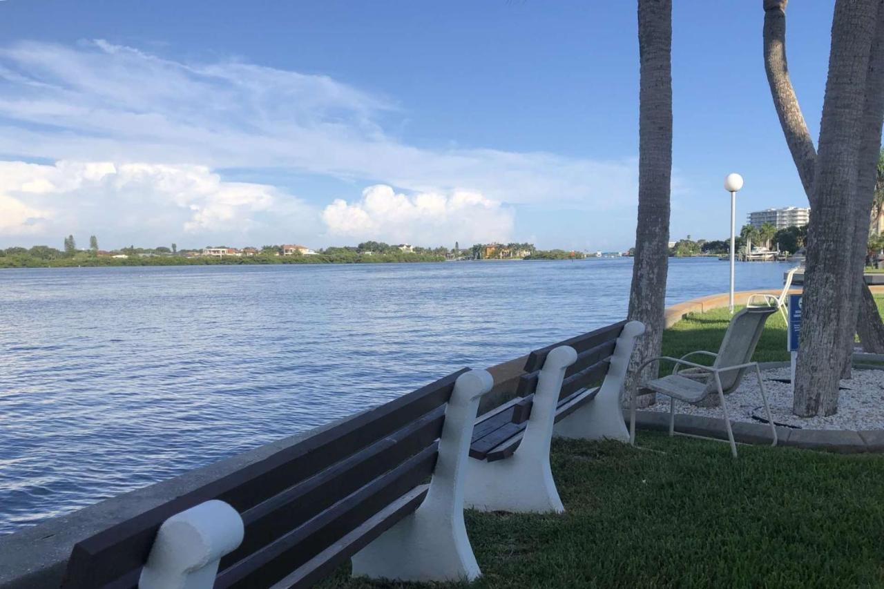 Harbor Tower Intracoastal Holiday home