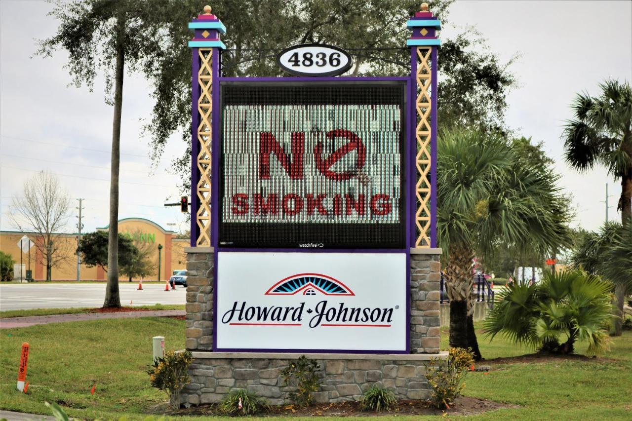 Howard Johnson By Wyndham Front Park