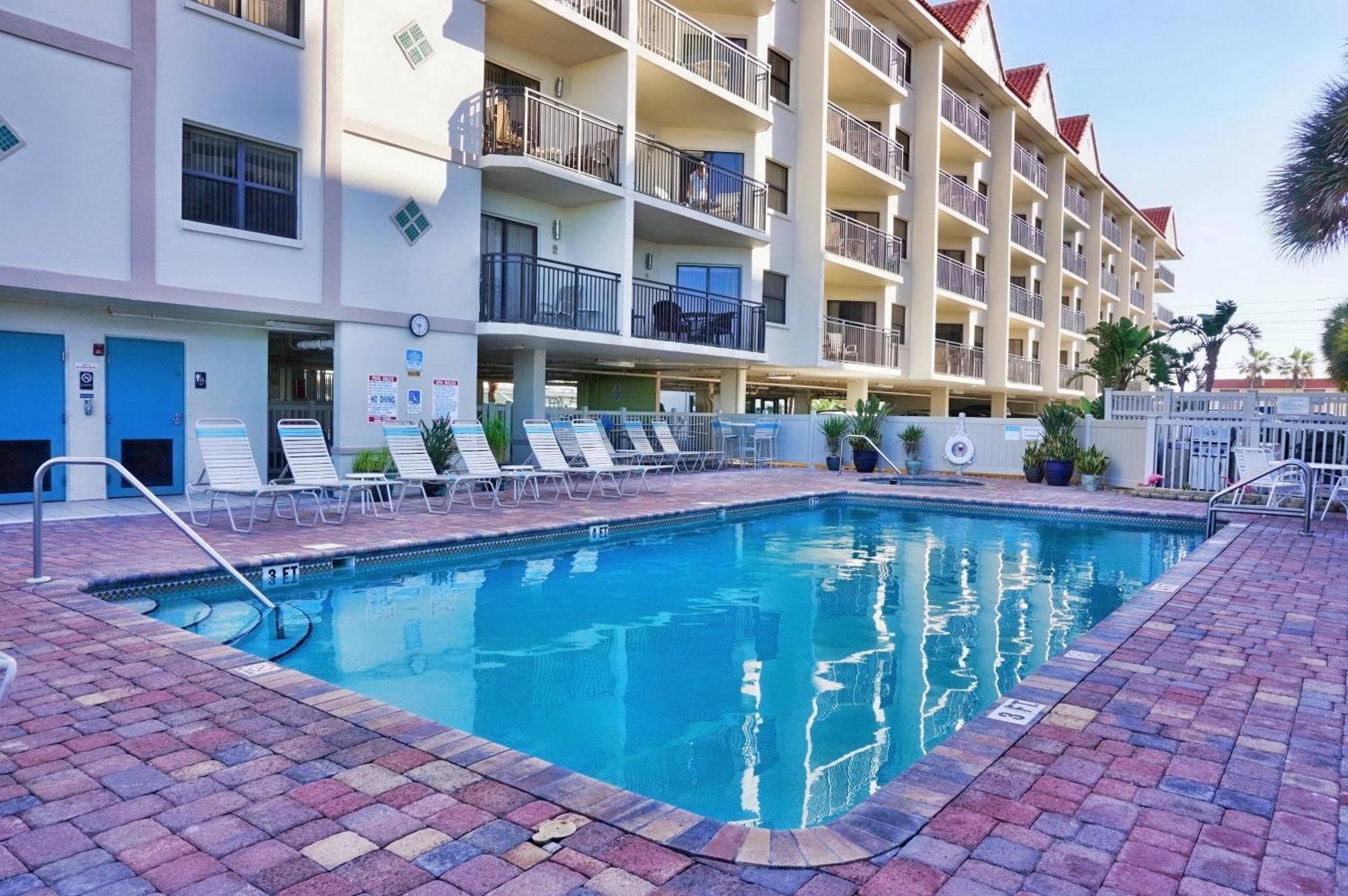 Aparthotel Vistas On The Gulf By Travel Services St. Pete Beach