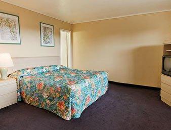 Days By Wyndham Miami Airport North Hotel