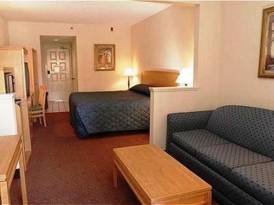 Hotel Ramada By Wyndham Downtown