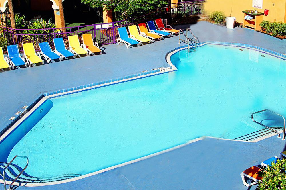Ramada By Wyndham Downtown