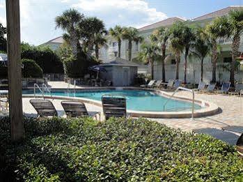 Hibiscus Oceanfront 2*