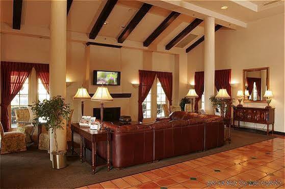 Ramada By Wyndham Downtown Hotel