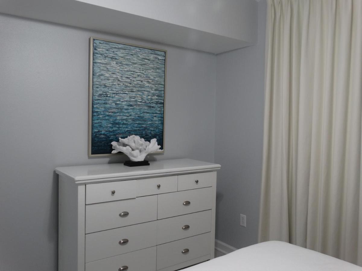 Shores Of Panama Apartment