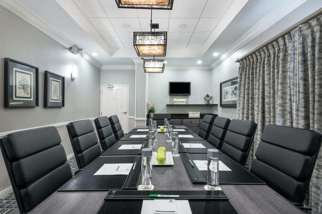 Resort Lauderdale Airport By Ihg