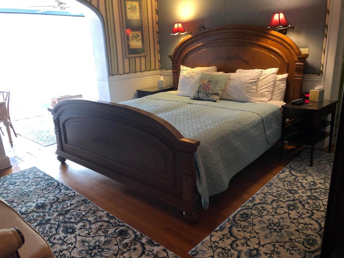 Sea Breeze Manor 3* St. Petersburg