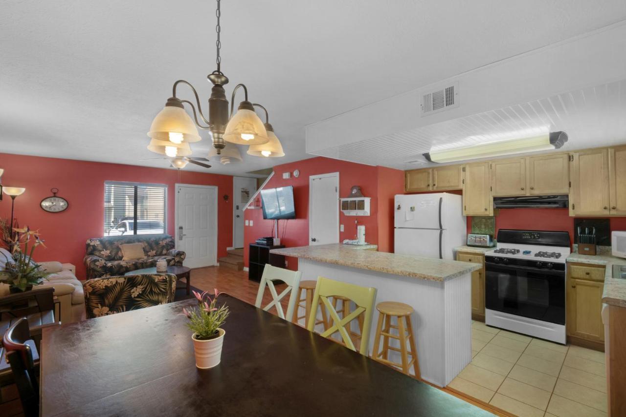 Gulf Highlands 141 Apartment
