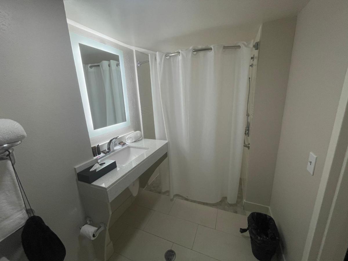 Wingate By Wyndham Area Lynn Haven Hotel 3*