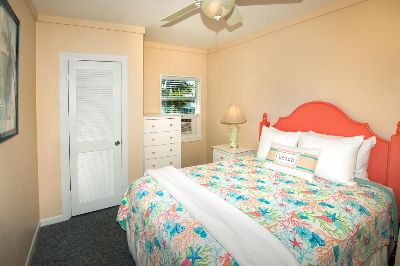 Cedar Cove & Holmes Beach