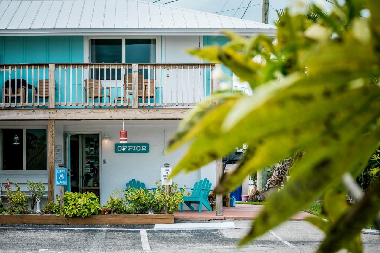 Ragged Edge & Marina Resort *