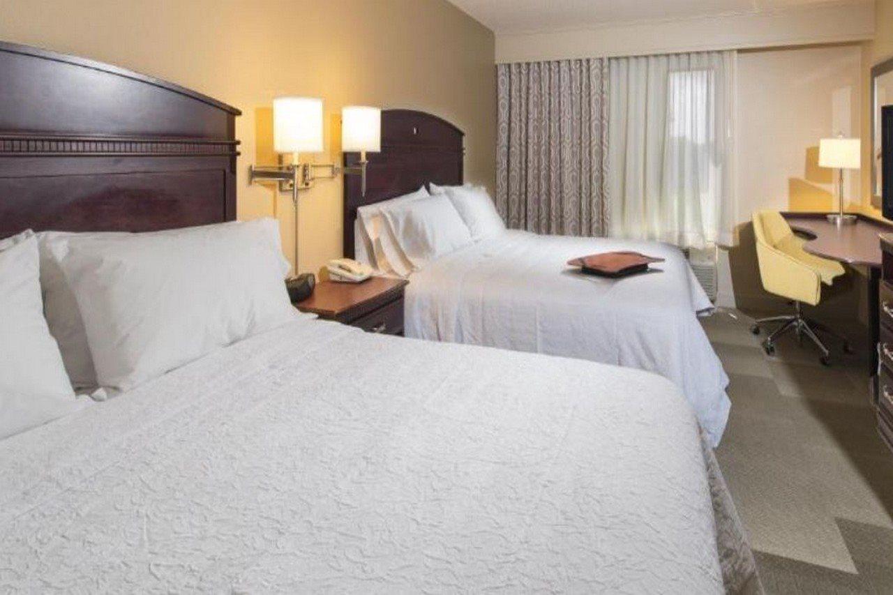 Hampton & I-10 N At Town Plaza Hotel Pensacola