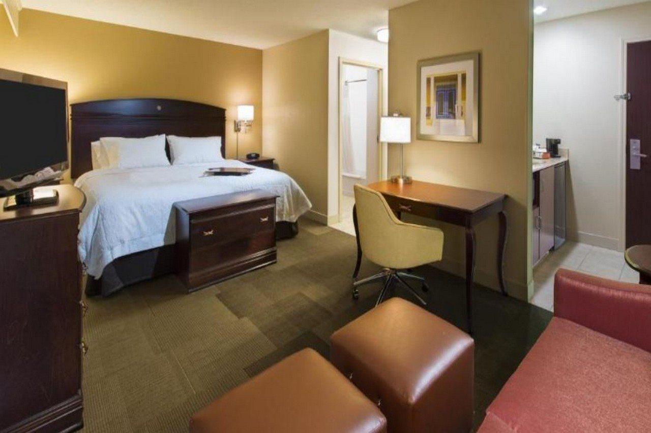 Hotel Hampton & I-10 N At Town Plaza